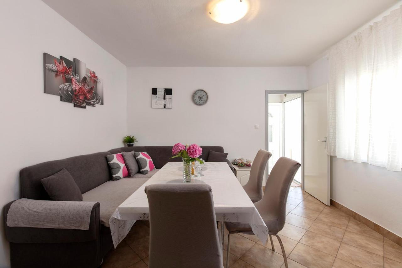 Holiday Home Dajana Pisak Exterior foto